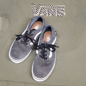 VANS GREY DENIM LOW TOP SKATEBOARDING SHOES & TEE Y SZ 5, women's 6.5